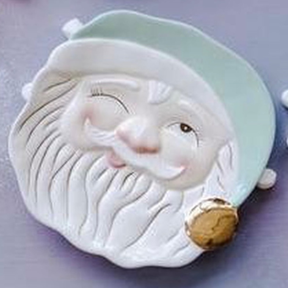 Glitterville Anthropologie papa noel plate Mint/Aqua